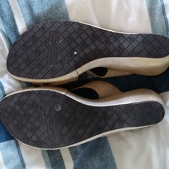 Donald J Pliner platform sandals size 9 M - Picture 8 of 9